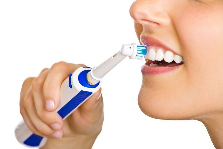 Choisir une brosse à dents électrique