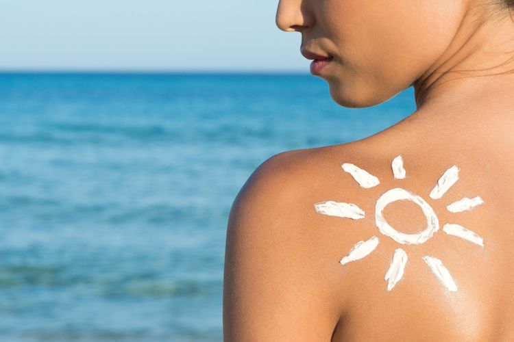 Quels sont les dangers du soleil sur la peau et comment les éviter ?