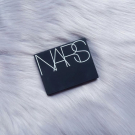 Swatch de Yous94 : Poudre Éclat  du Visage - Highlighting Blush Powder, Nars
