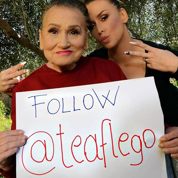 Tea Flego et sa grand-mère