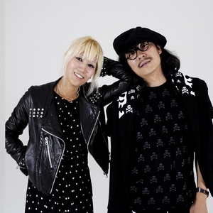 Le couple coréen Yoni Pai et Steve Jung, créateurs de la marque Yoni P. & Steve J.