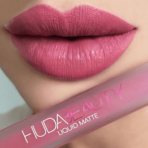 les best of de la marque Huda Beauty seront disponibles en France à la rentrée