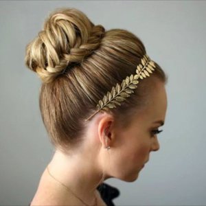 Le chignon donut simple et rapide, parfait pour toutes les pressées 